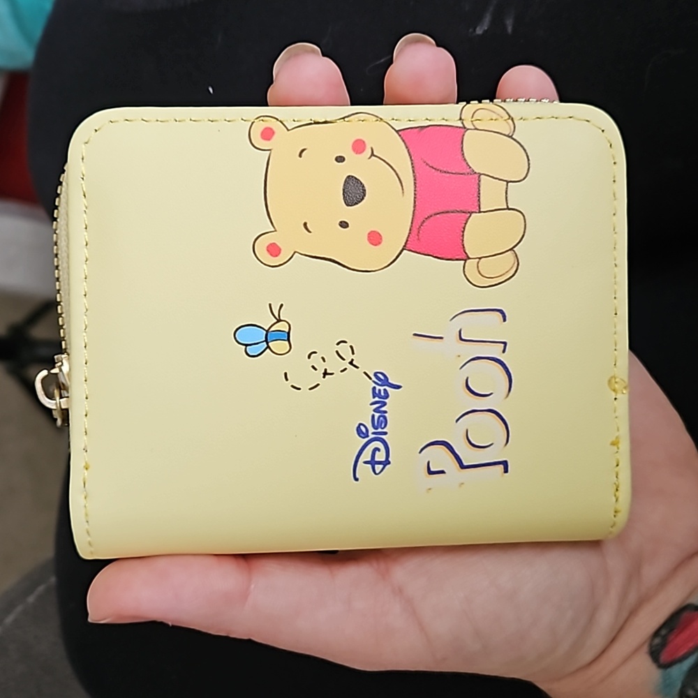 Winnie the Pooh zip wallet